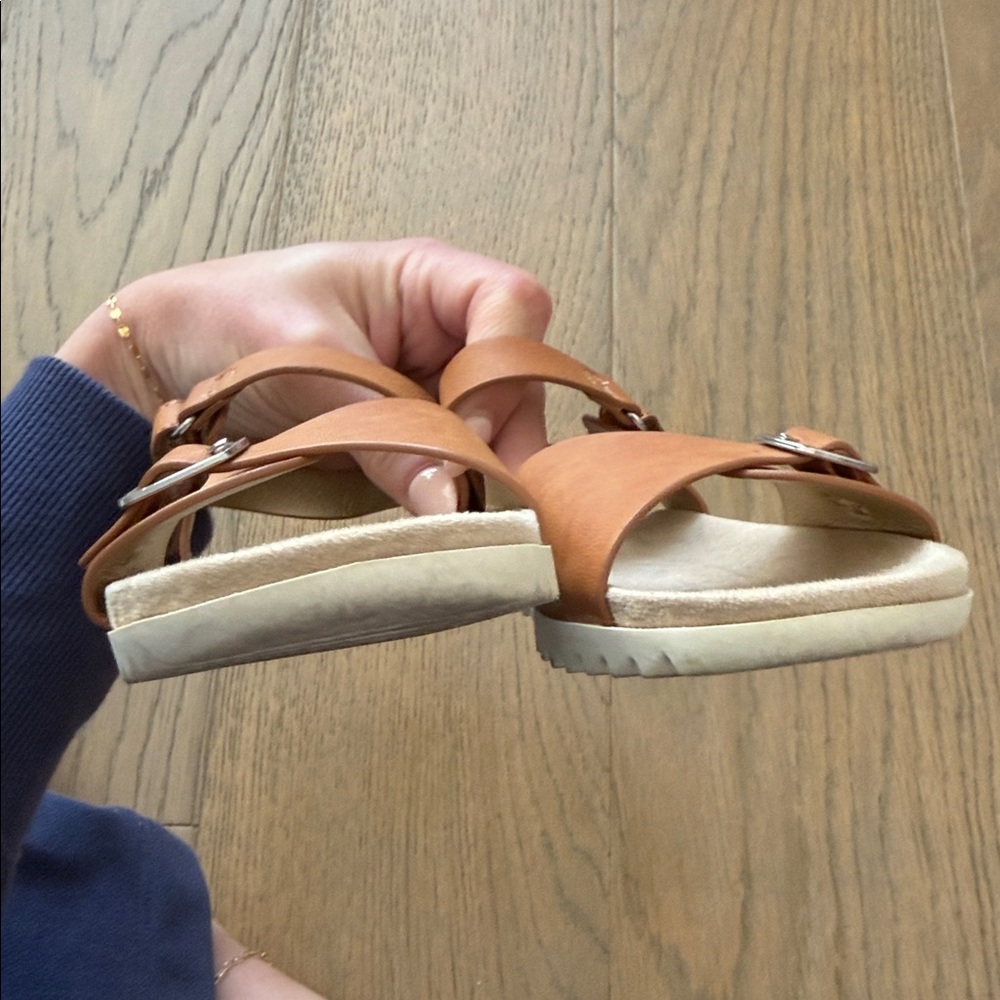 Cat & Jack Tan Sandals with Buckle Straps - Picture 3 of 3